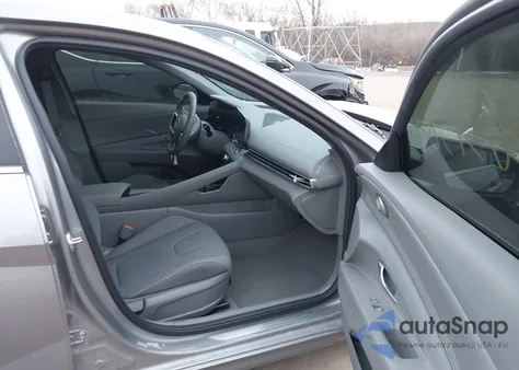 2025 Hyundai Elantra Sel Convenience z USA, uszkodzony, nr VIN KMHLS4DG6SU931681